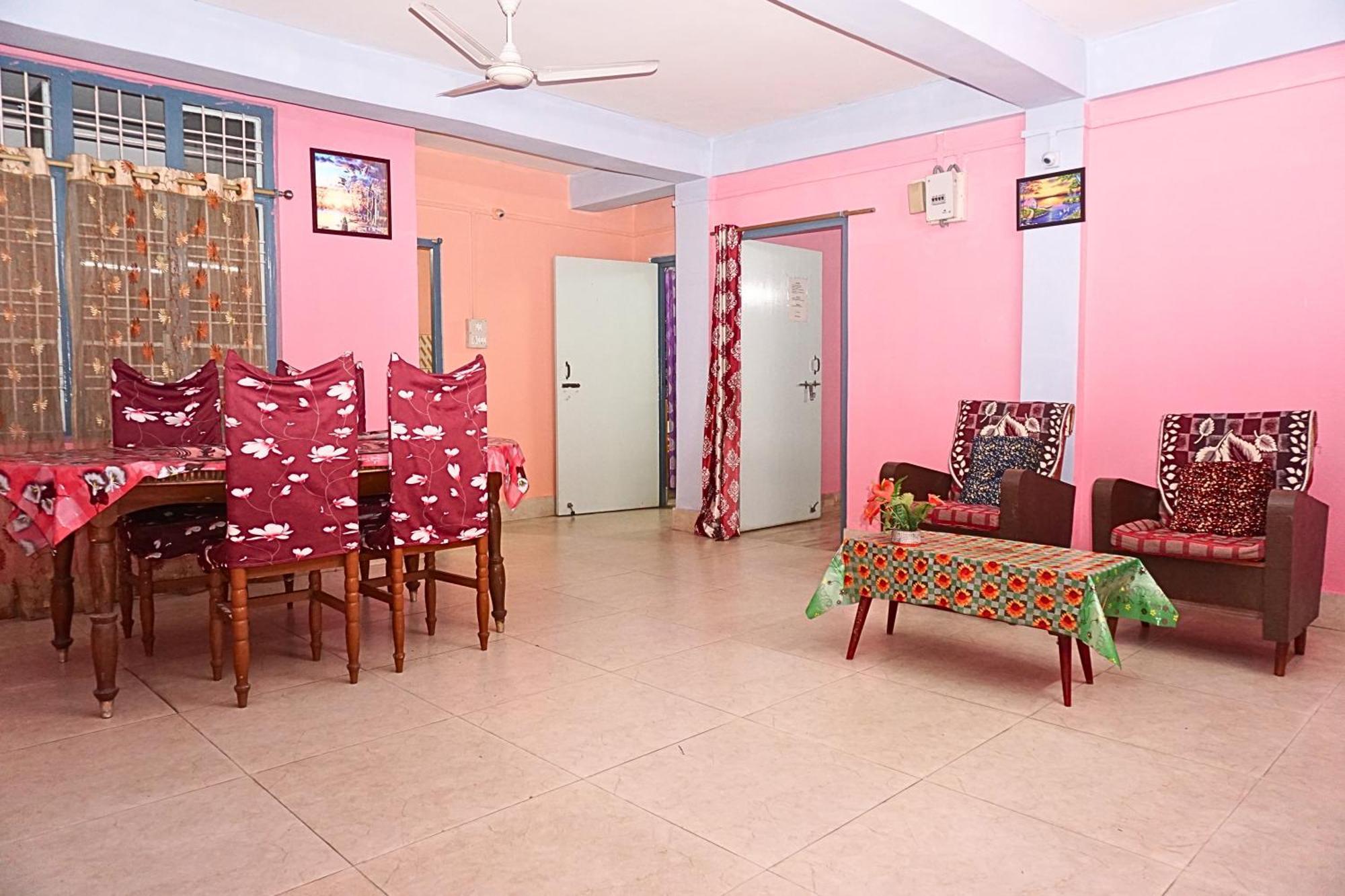 Taj Residency Holiday Homestay -Entire 1Bhk & 2Bhk Private Apartments -Call 767Ooo54Oo Jorhat Ngoại thất bức ảnh