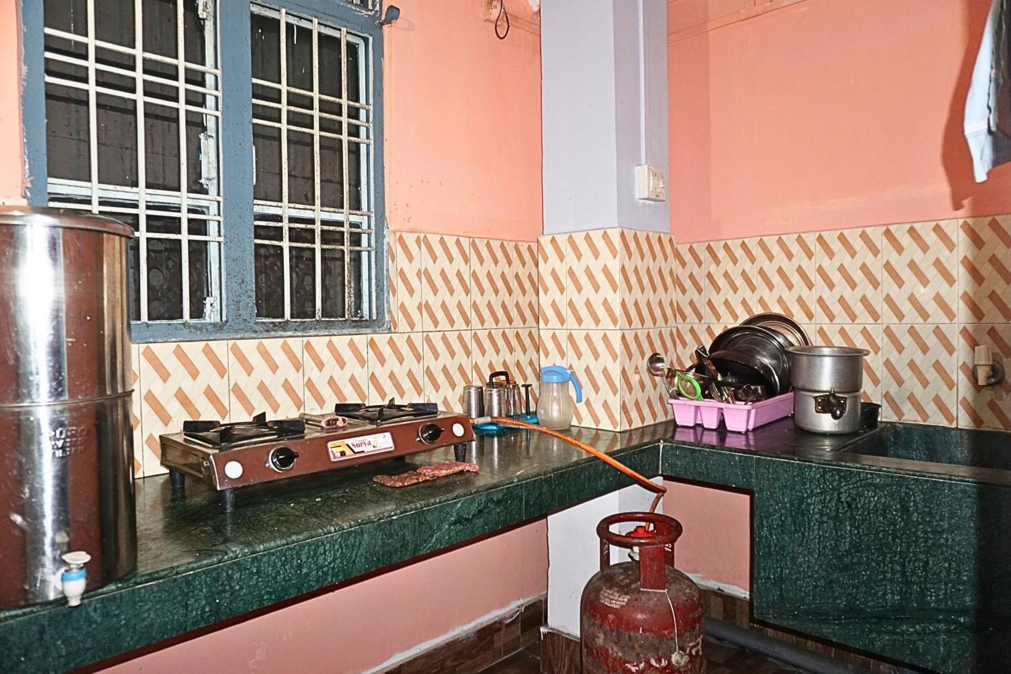 Taj Residency Holiday Homestay -Entire 1Bhk & 2Bhk Private Apartments -Call 767Ooo54Oo Jorhat Ngoại thất bức ảnh