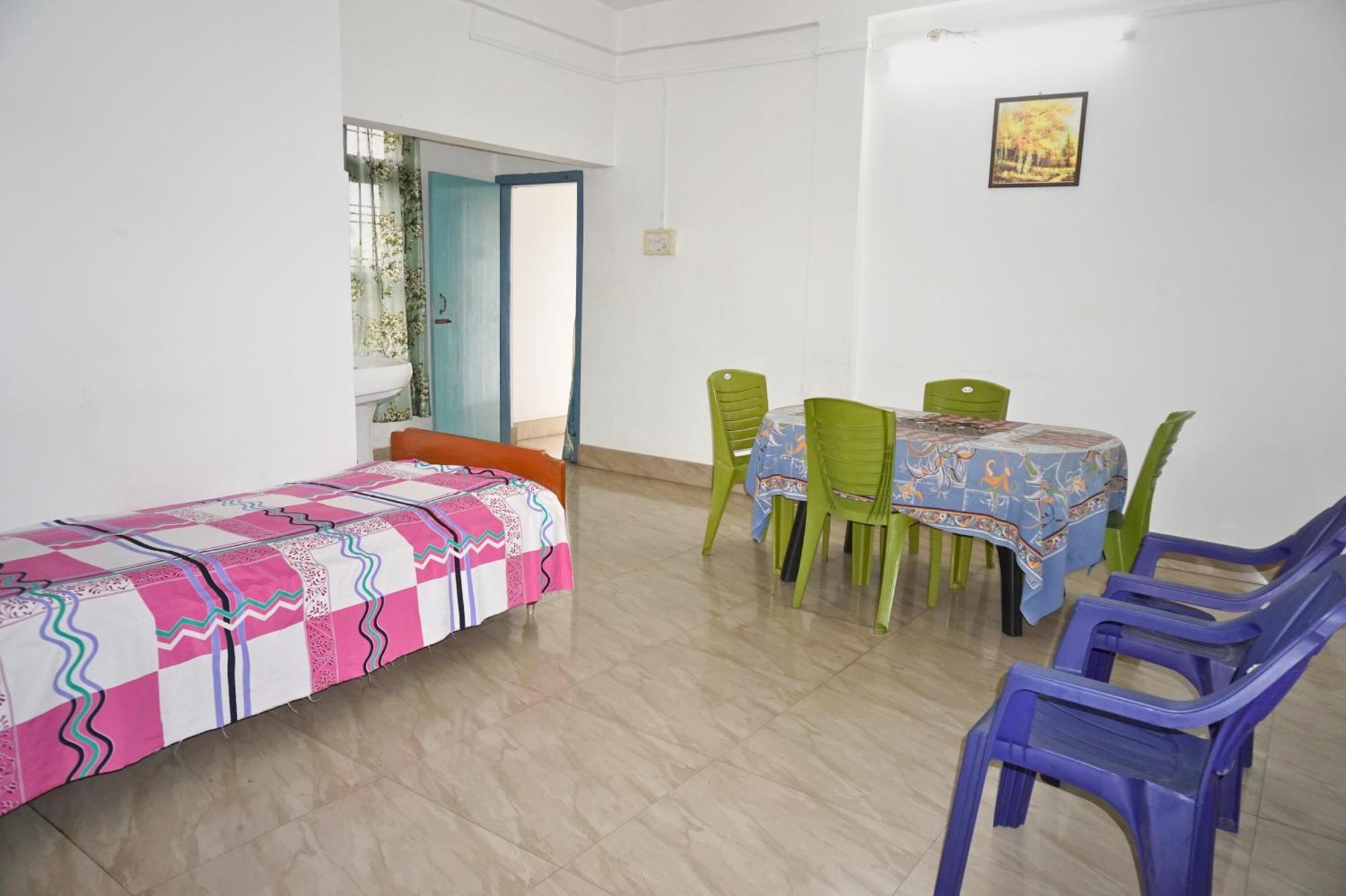 Taj Residency Holiday Homestay -Entire 1Bhk & 2Bhk Private Apartments -Call 767Ooo54Oo Jorhat Ngoại thất bức ảnh