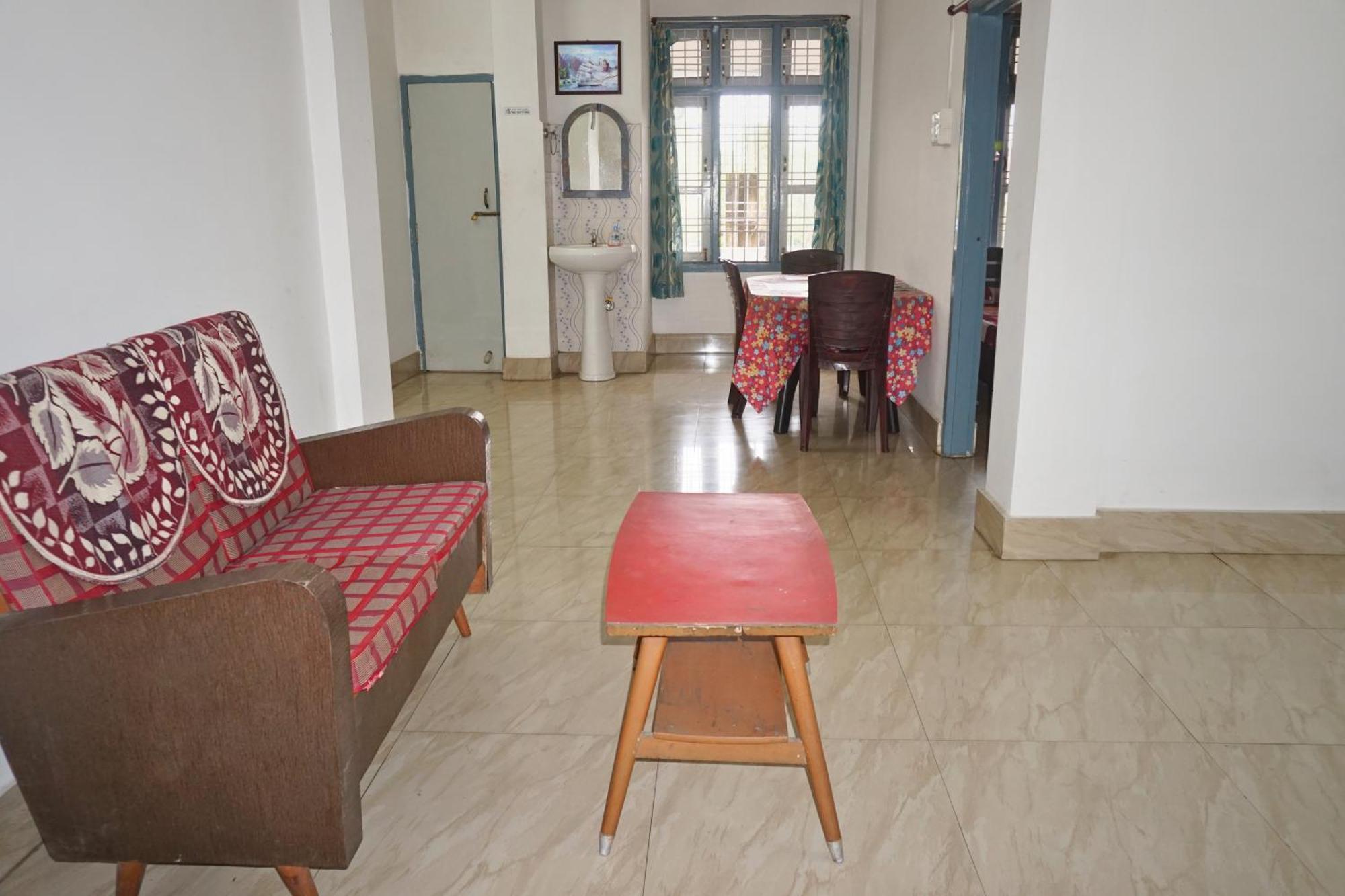 Taj Residency Holiday Homestay -Entire 1Bhk & 2Bhk Private Apartments -Call 767Ooo54Oo Jorhat Ngoại thất bức ảnh