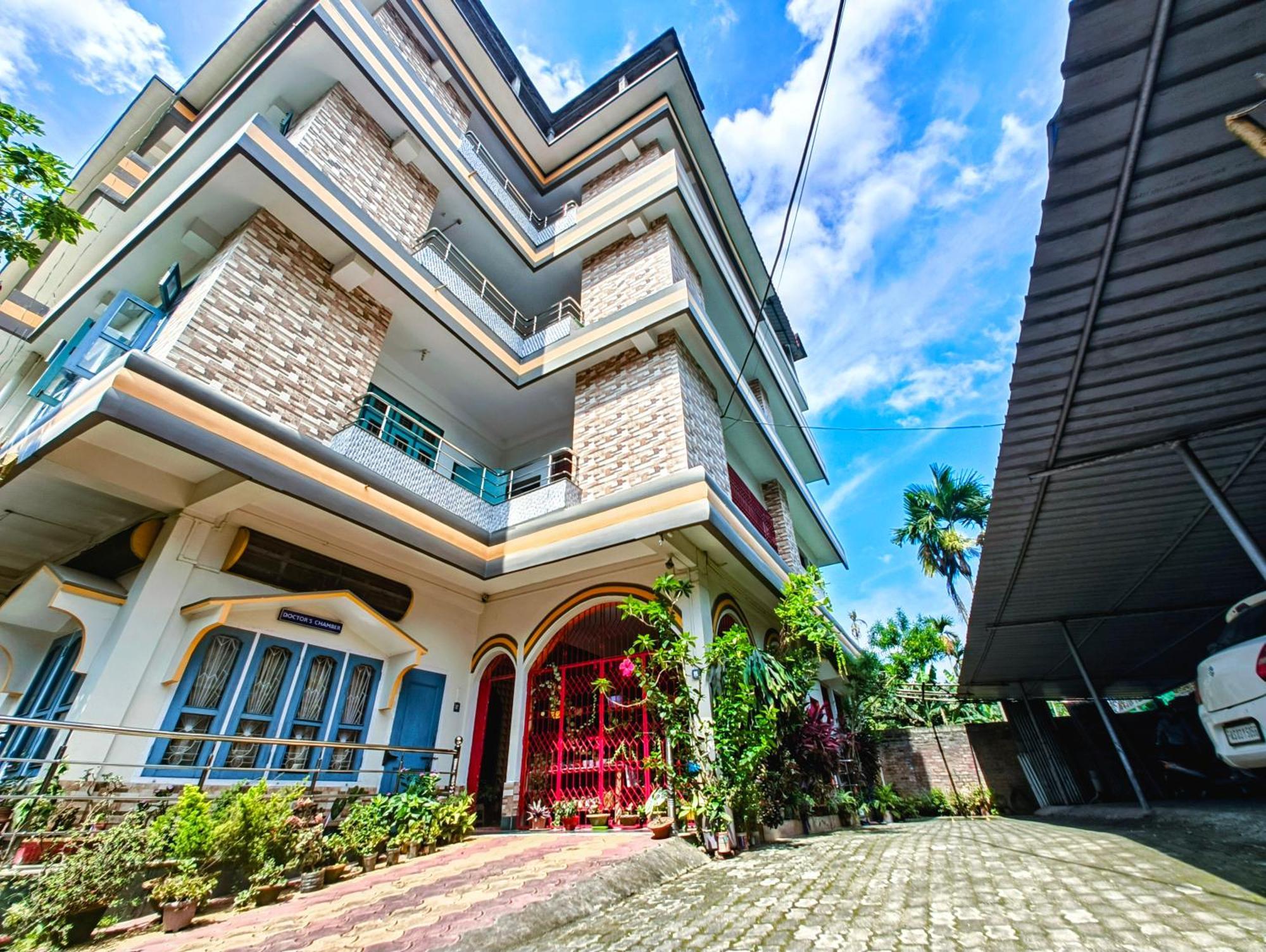 Taj Residency Holiday Homestay -Entire 1Bhk & 2Bhk Private Apartments -Call 767Ooo54Oo Jorhat Ngoại thất bức ảnh