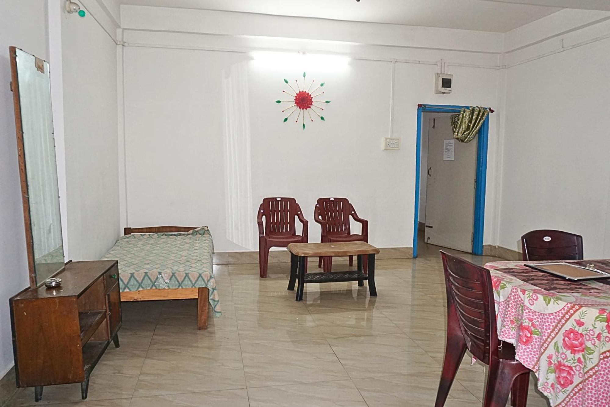 Taj Residency Holiday Homestay -Entire 1Bhk & 2Bhk Private Apartments -Call 767Ooo54Oo Jorhat Phòng bức ảnh